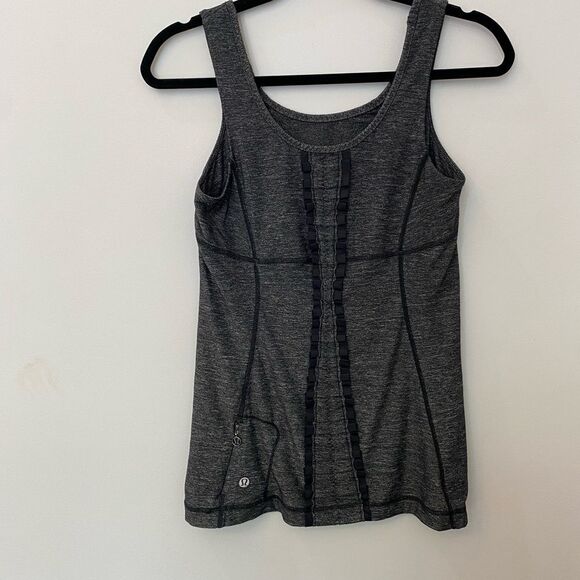 Lululemon Run Free Tank Women Size 6 - Picture 6 of 10